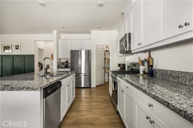 20996 Mountain Gate Drive, Riverside, CA 92507