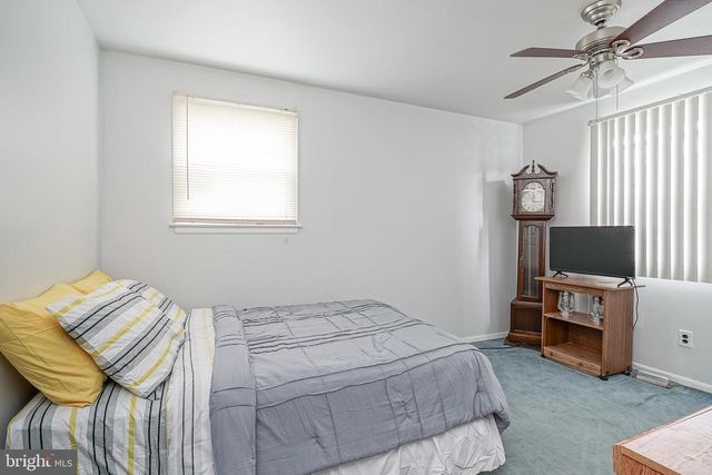 11 FRANKLIN AVE, Berlin, NJ 08009