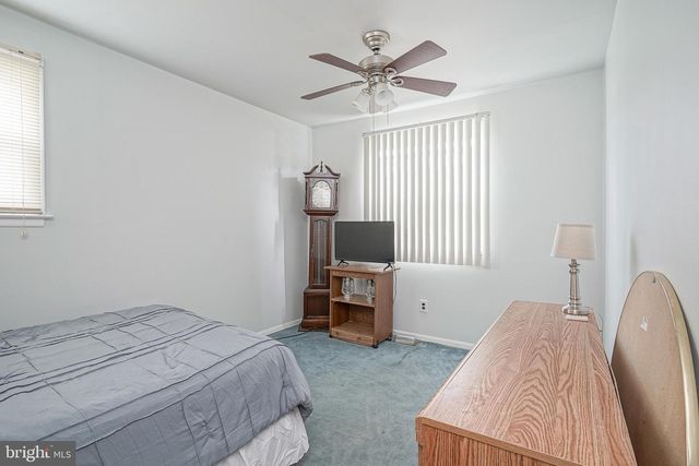 11 FRANKLIN AVE, Berlin, NJ 08009