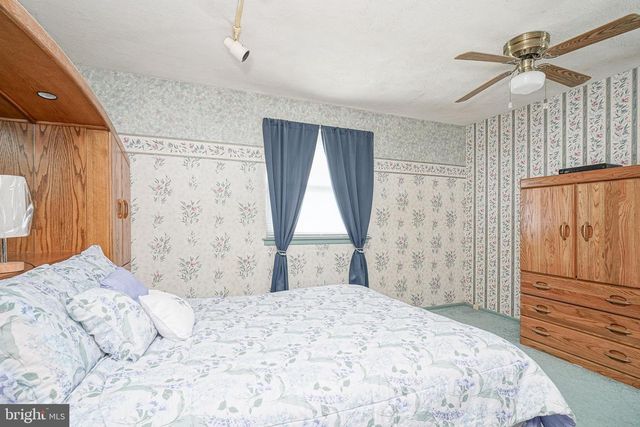 11 FRANKLIN AVE, Berlin, NJ 08009
