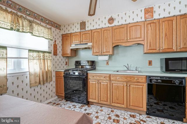 11 FRANKLIN AVE, Berlin, NJ 08009