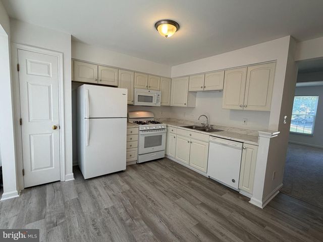 17453 KAGERA DR, Dumfries, VA 22025