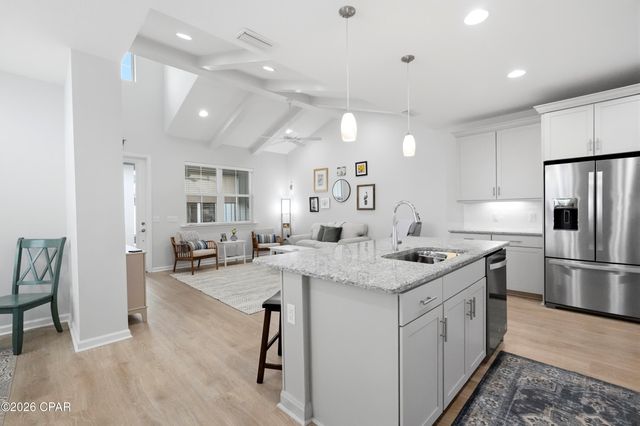 8463 Landshark Boulevard, Panama City Beach, FL 32413