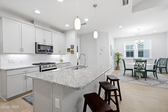 8463 Landshark Boulevard, Panama City Beach, FL 32413