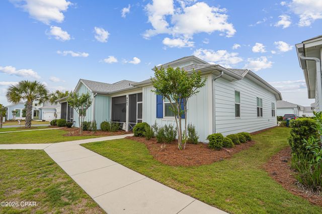 8463 Landshark Boulevard, Panama City Beach, FL 32413