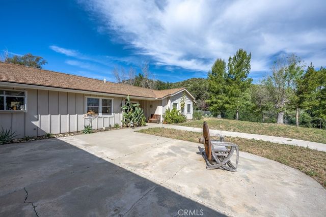 26615 Mountain Park Road, Canyon Country, CA 91387