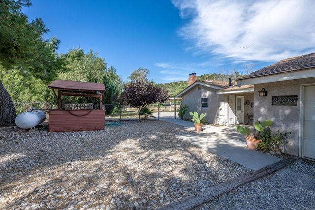 26615 Mountain Park Road, Canyon Country, CA 91387