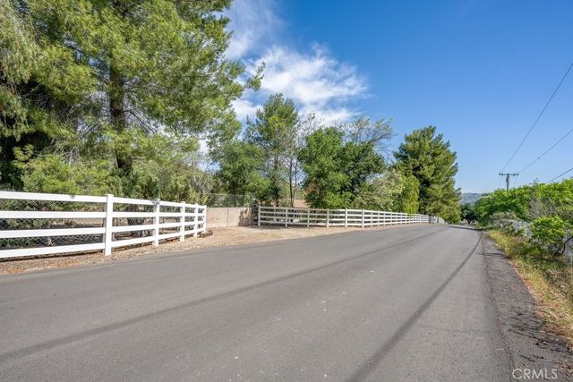 26615 Mountain Park Road, Canyon Country, CA 91387