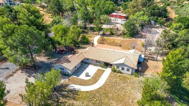 26615 Mountain Park Road, Canyon Country, CA 91387