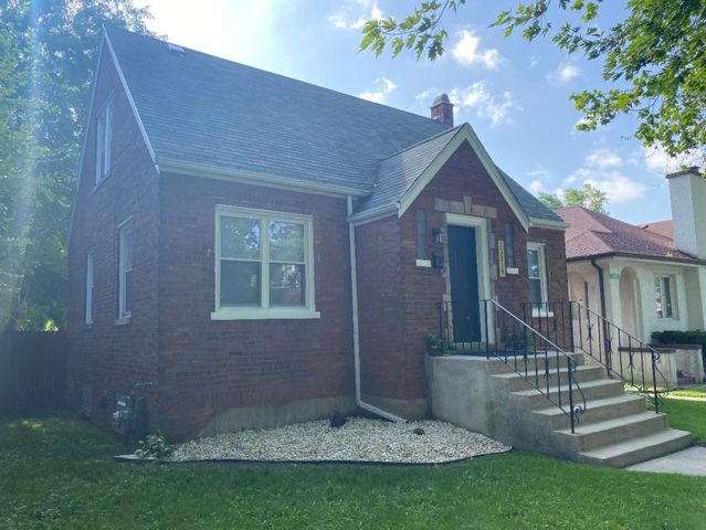13819 S State Street, Riverdale, IL 60827