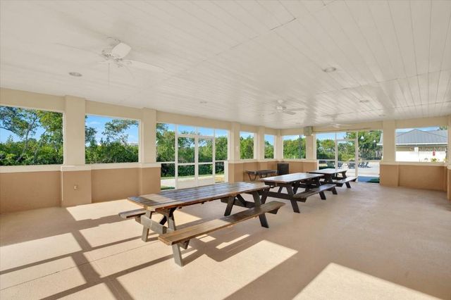7172 ISLAMORADA CIRCLE, Seminole, FL 33777