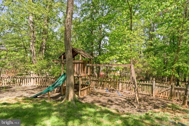 817 KENNETH PL SE, Leesburg, VA 20175