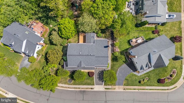 817 KENNETH PL SE, Leesburg, VA 20175