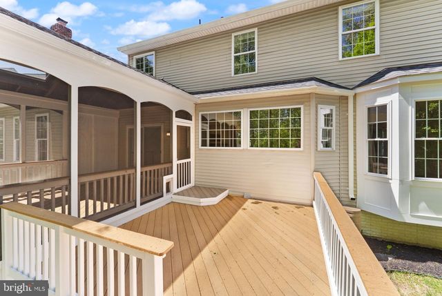 817 KENNETH PL SE, Leesburg, VA 20175