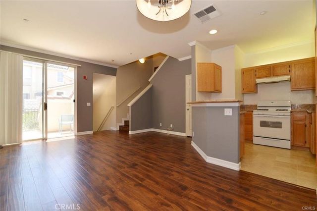1308 Elmhurst, Irvine, CA 92618