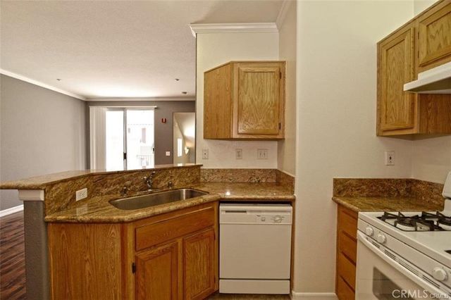 1308 Elmhurst, Irvine, CA 92618
