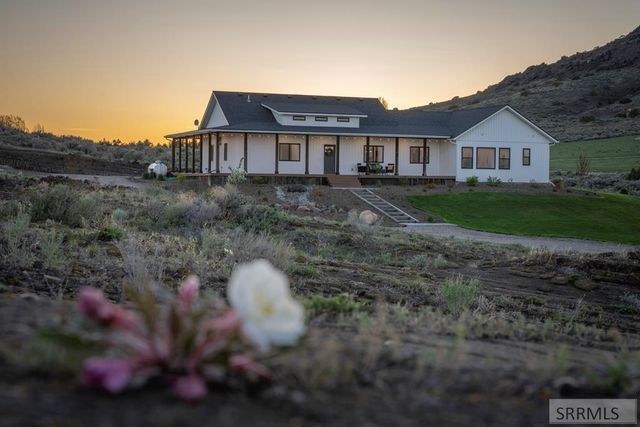 1032 E Butte Road, Menan, ID 83434