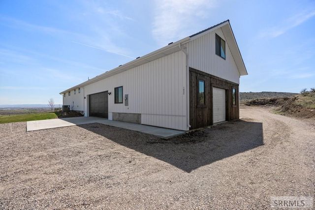1032 E Butte Road, Menan, ID 83434
