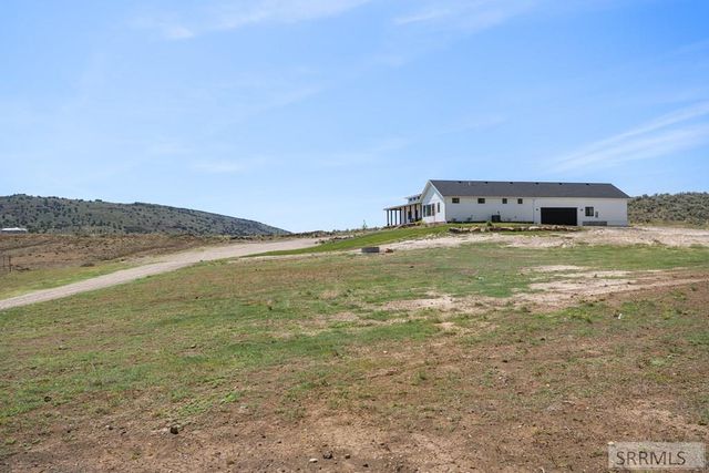 1032 E Butte Road, Menan, ID 83434