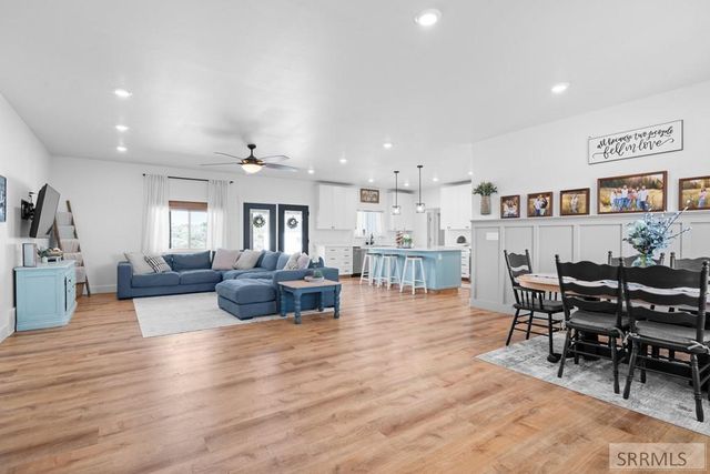 1032 E Butte Road, Menan, ID 83434