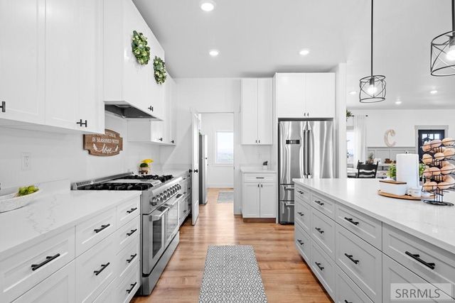 1032 E Butte Road, Menan, ID 83434