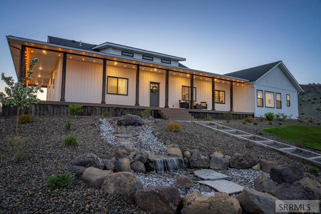 1032 E Butte Road, Menan, ID 83434