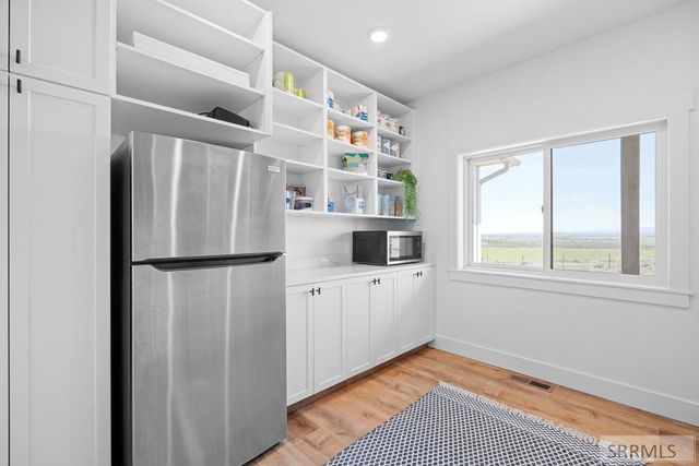 1032 E Butte Road, Menan, ID 83434