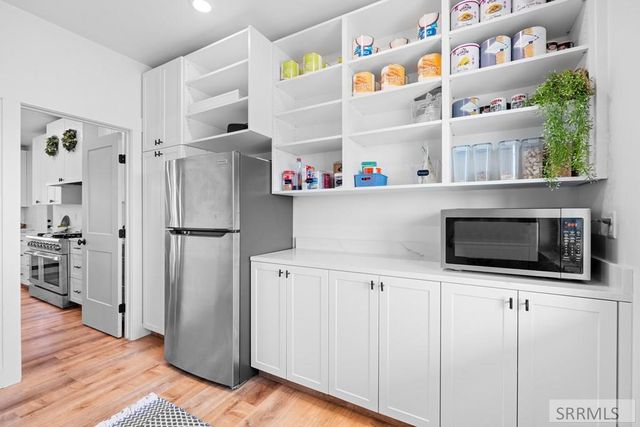 1032 E Butte Road, Menan, ID 83434