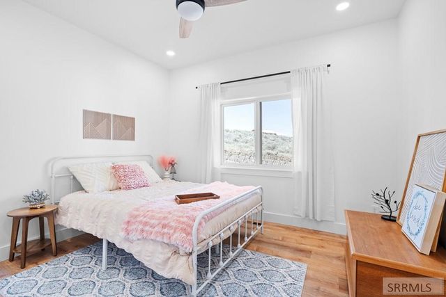 1032 E Butte Road, Menan, ID 83434