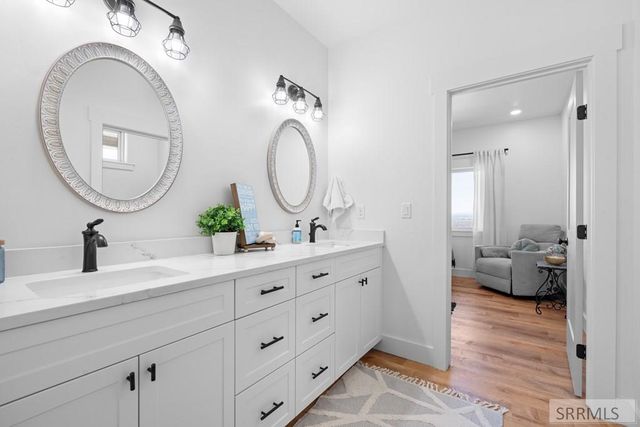 1032 E Butte Road, Menan, ID 83434