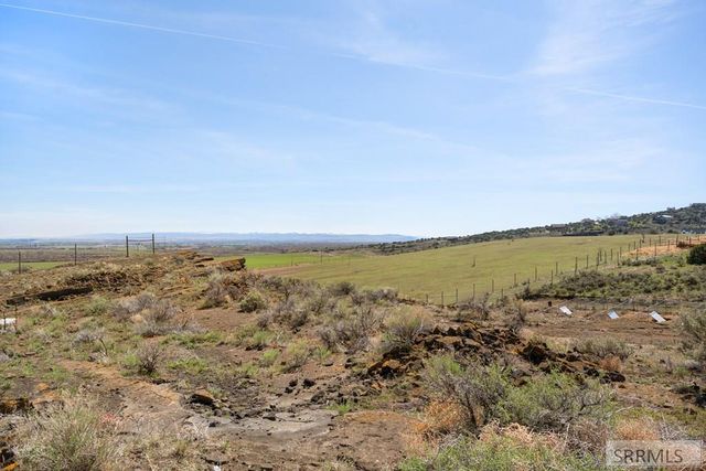 1032 E Butte Road, Menan, ID 83434