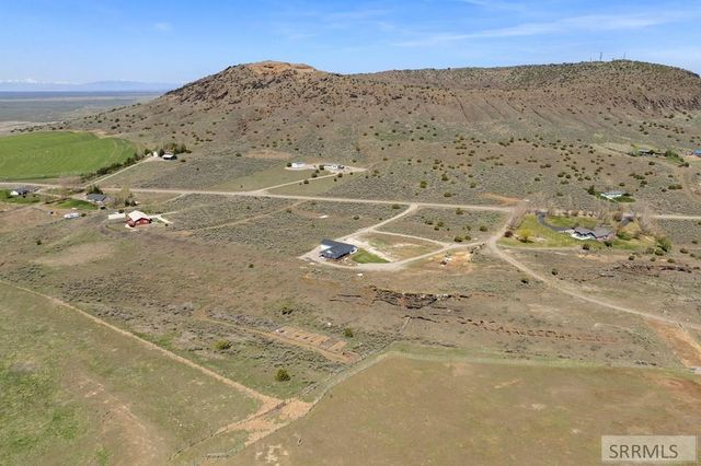 1032 E Butte Road, Menan, ID 83434