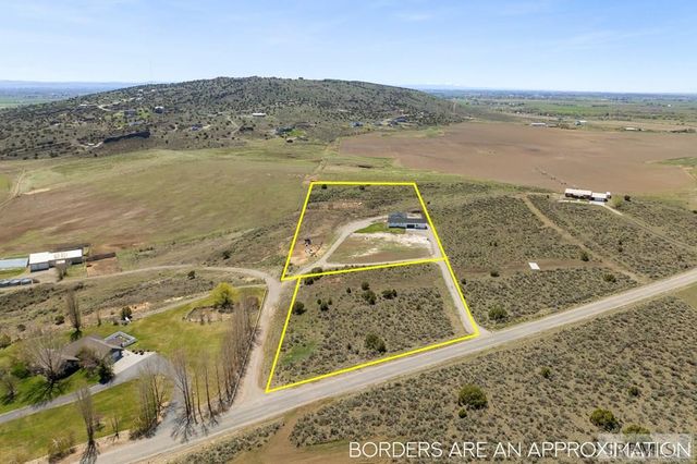 1032 E Butte Road, Menan, ID 83434