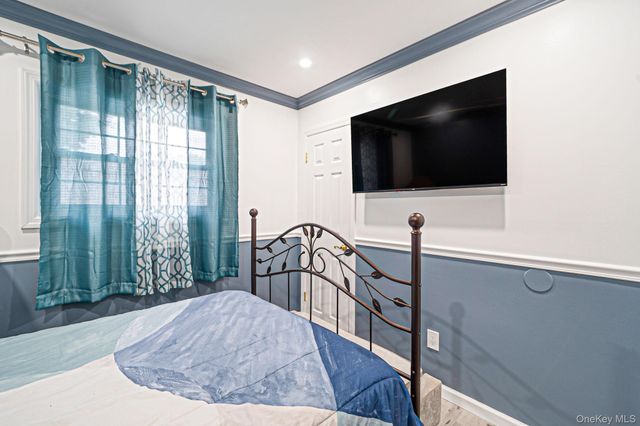 138 River Road, Shirley, NY 11967
