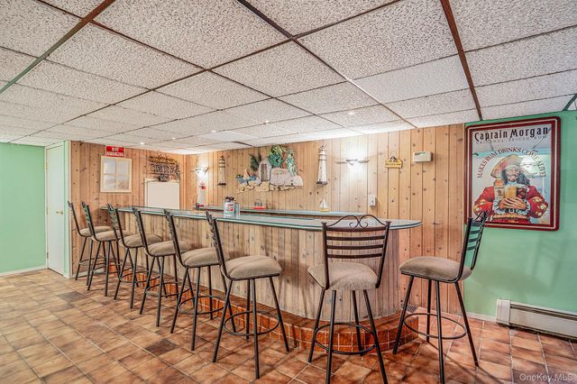 138 River Road, Shirley, NY 11967