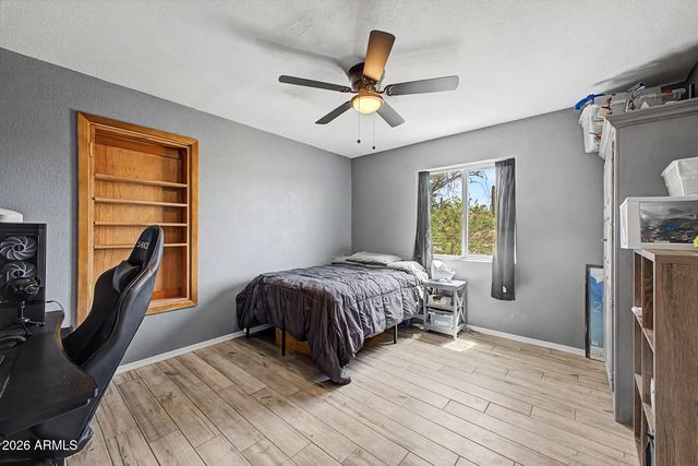 1502 S PROSPECTORS Road, Apache Junction, AZ 85119