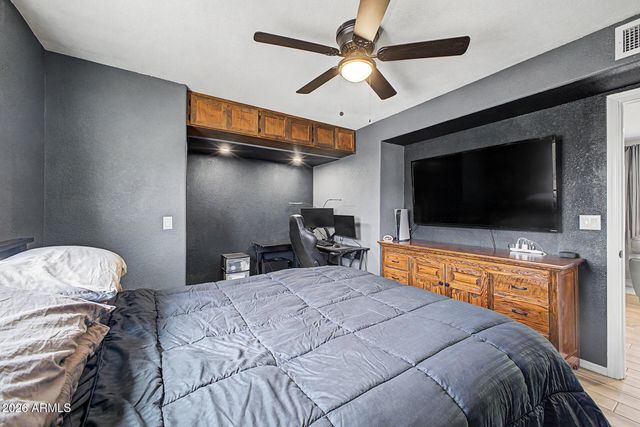 1502 S PROSPECTORS Road, Apache Junction, AZ 85119