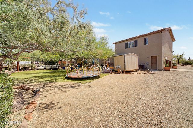 1502 S PROSPECTORS Road, Apache Junction, AZ 85119