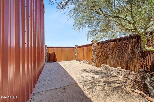1502 S PROSPECTORS Road, Apache Junction, AZ 85119