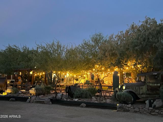 1502 S PROSPECTORS Road, Apache Junction, AZ 85119