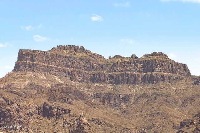 1502 S PROSPECTORS Road, Apache Junction, AZ 85119