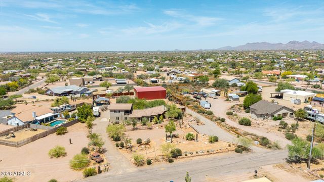 1502 S PROSPECTORS Road, Apache Junction, AZ 85119