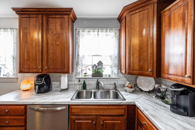 125 Shivel Dr, Hendersonville, TN 37075