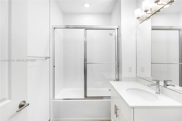 7305 Ivory Spring 6-105, Delray Beach, FL 33446