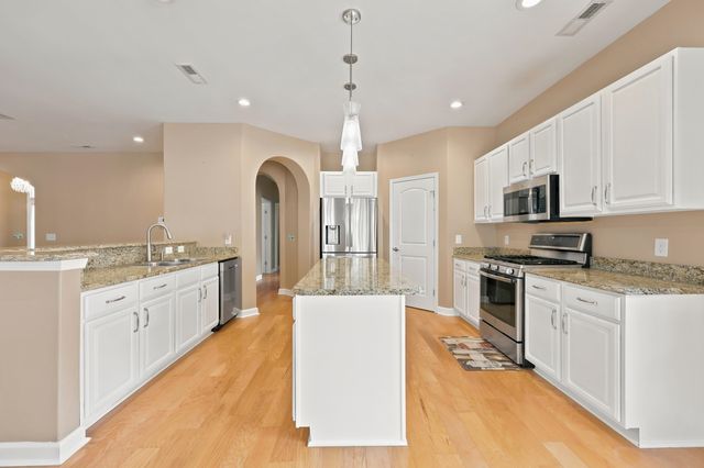 855 Wintercreeper Dr., Longs, SC 29568