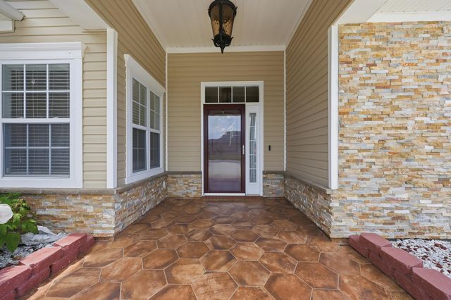 855 Wintercreeper Dr., Longs, SC 29568