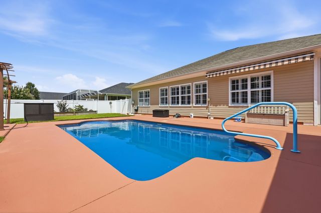 855 Wintercreeper Dr., Longs, SC 29568