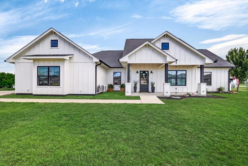 18220 County Road 4001, Mabank, TX 75147