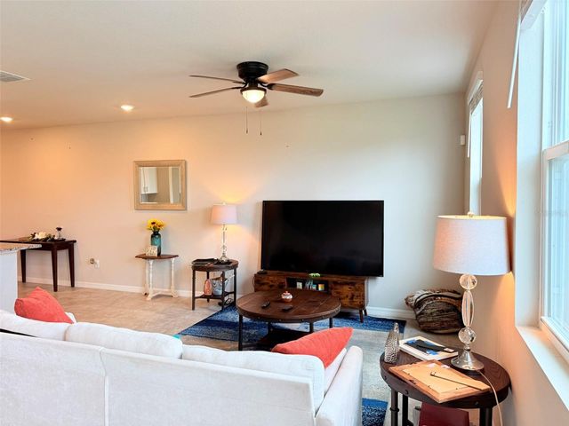 7727 MOMENTUM PARKWAY, Wesley Chapel, FL 33545