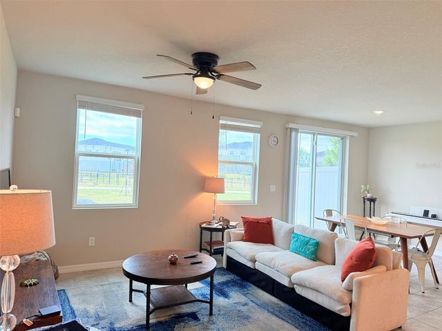 7727 MOMENTUM PARKWAY, Wesley Chapel, FL 33545